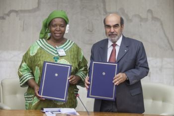 FAO e Via Campesina firmam acordo de cooperação para projetos de agricultura sustentável